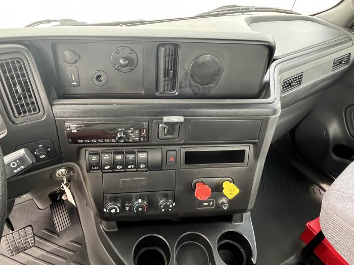 2020 International LT625-13