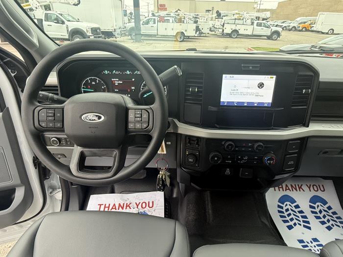 2026 Ford F-550-15