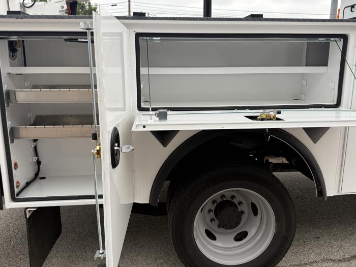 2026 Ford F-550-12