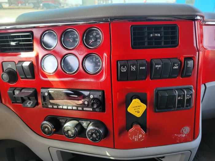 2021 Peterbilt 579-21