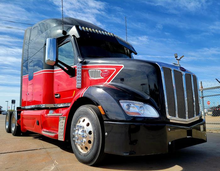 2021 Peterbilt 579-7