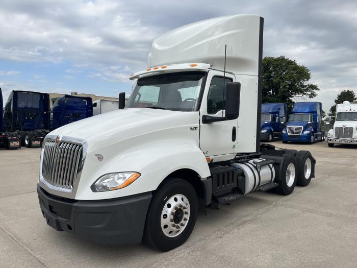 2022 International LT625-0