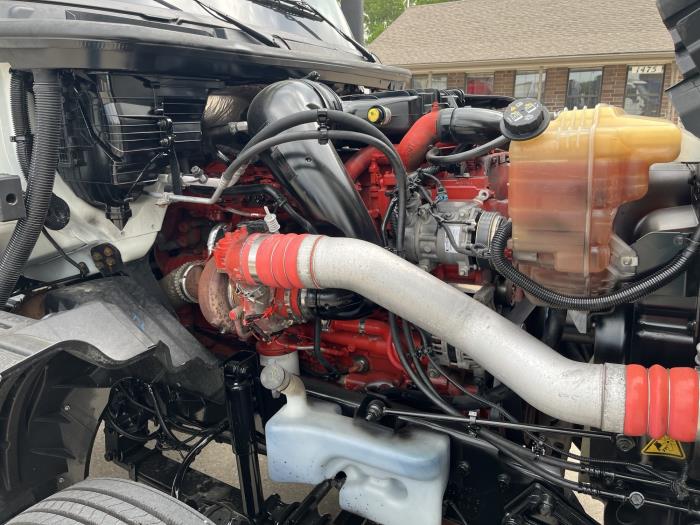 2022 International LT625-7