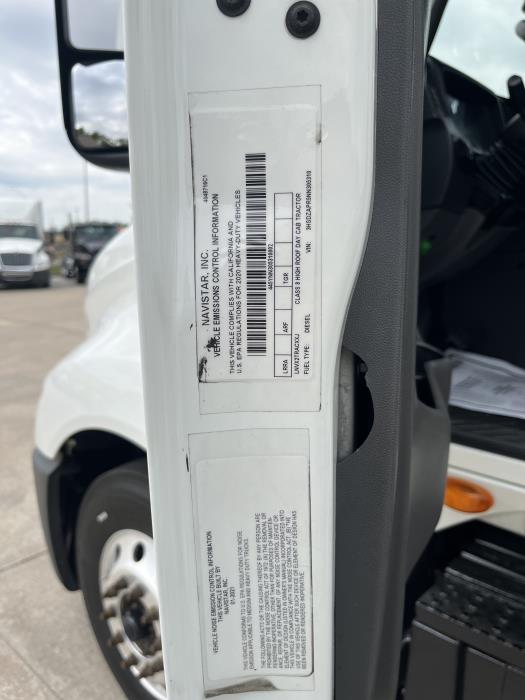 2022 International LT625-10