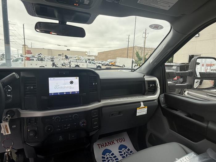 2026 Ford F-550-16
