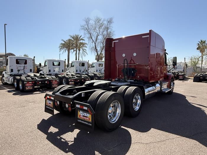 2022 Peterbilt 579-4