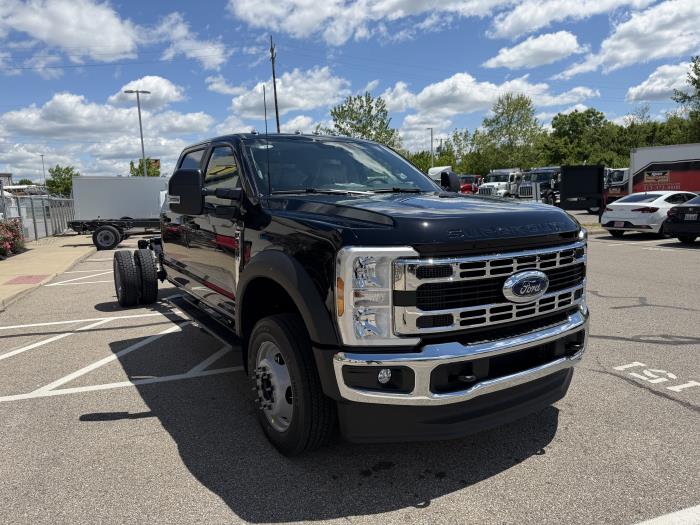 2026 Ford F-550-2
