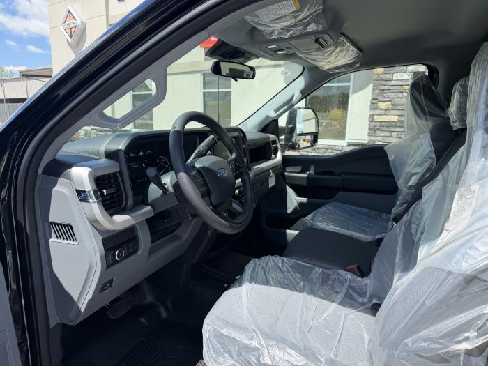 2026 Ford F-550-7
