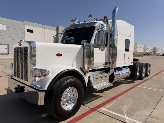 2027 Peterbilt 589-0