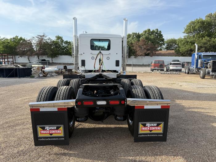 2027 Peterbilt 567-6