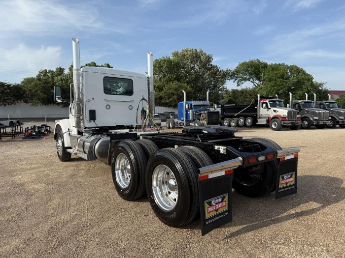 2027 Peterbilt 567-5
