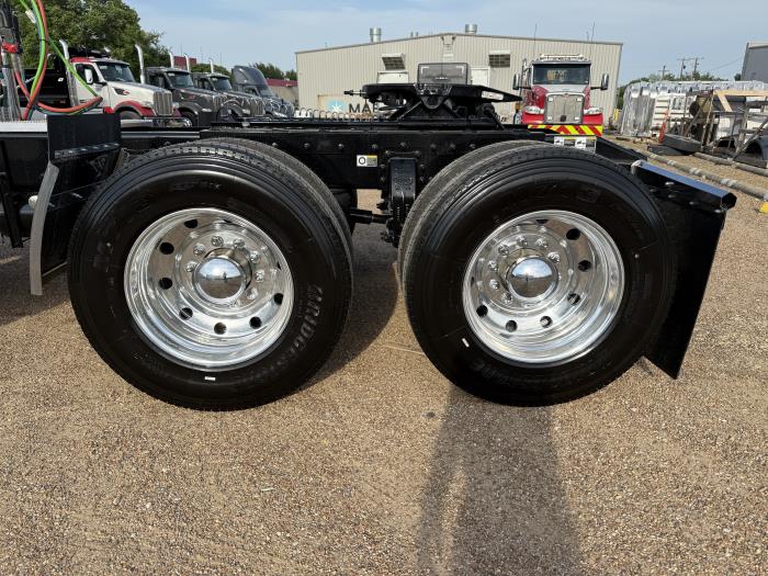 2027 Peterbilt 567-16