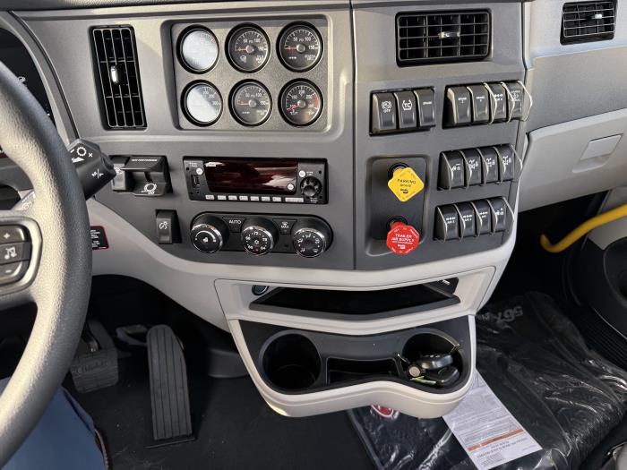 2027 Peterbilt 567-31