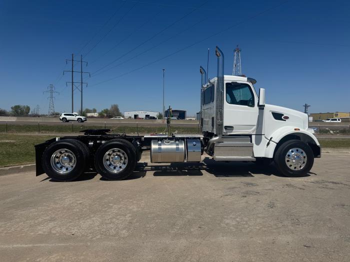 2027 Peterbilt 567-4