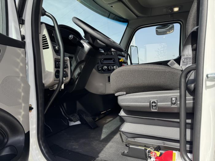2027 Peterbilt 567-11