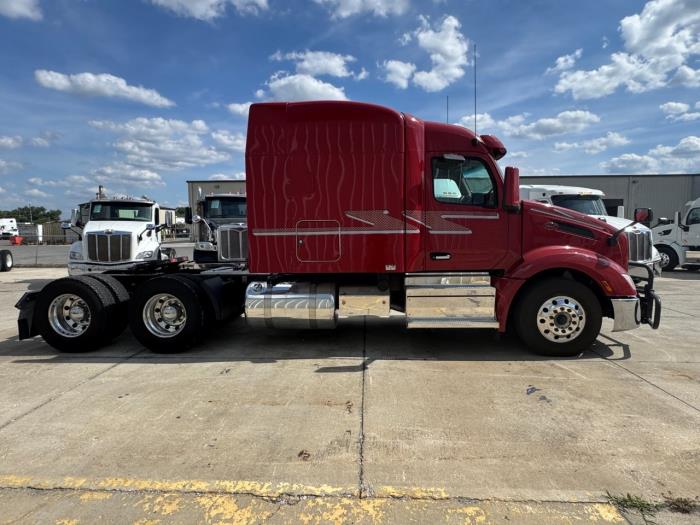 2022 Peterbilt 579-4