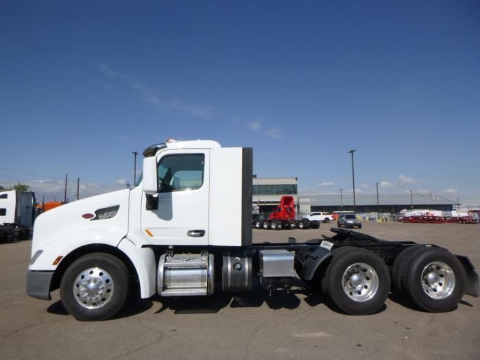 2021 Peterbilt 579-1