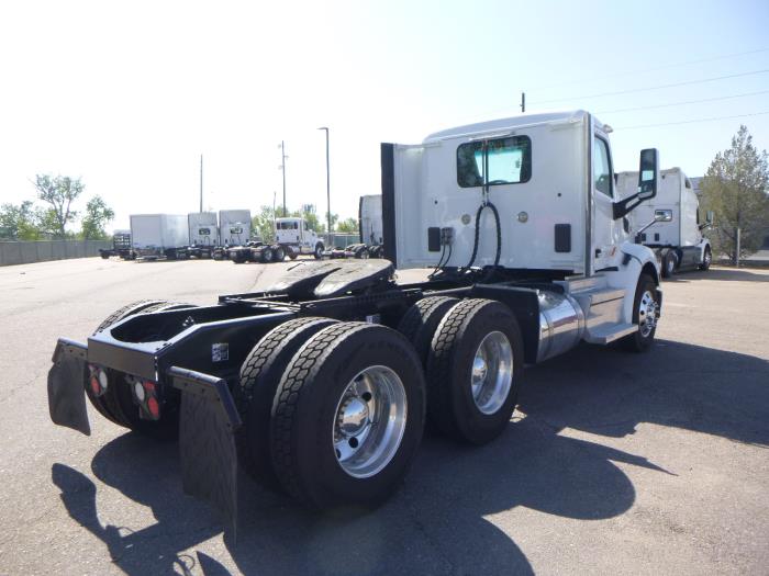 2021 Peterbilt 579-4