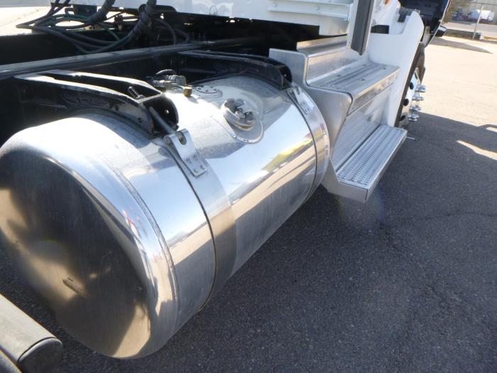 2021 Peterbilt 579-23