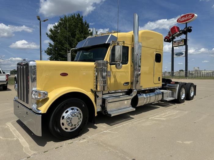 2025 Peterbilt 589-0
