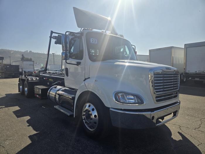 2023 Freightliner Business Class M2 112-7