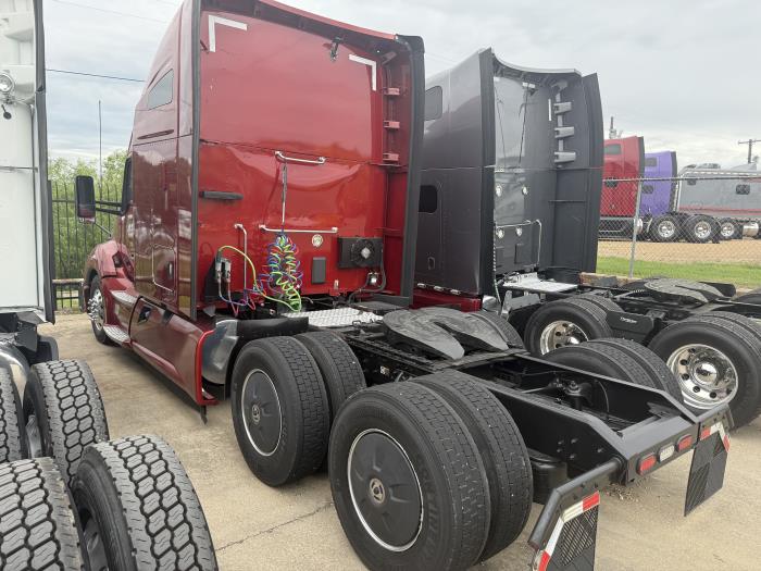 2022 Kenworth T680-3