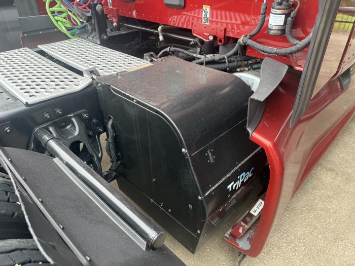 2022 Kenworth T680-4