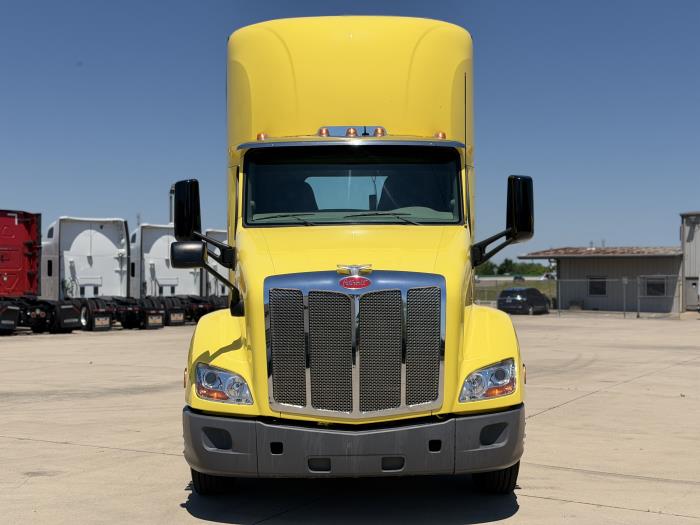 2021 Peterbilt 579-2