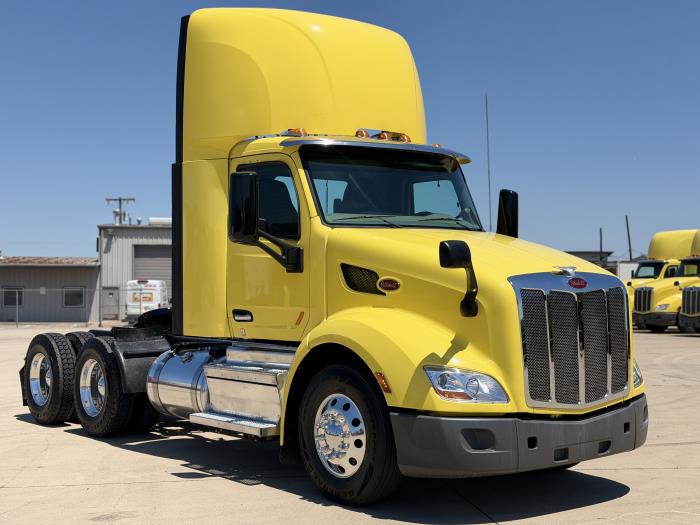 2021 Peterbilt 579-3