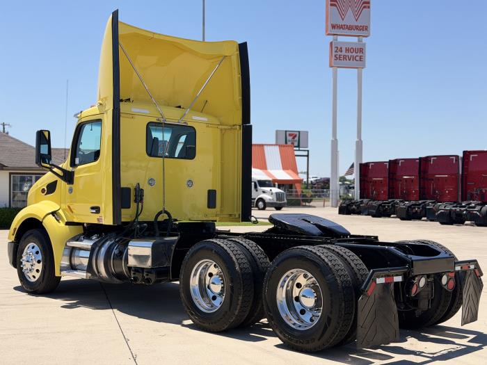 2021 Peterbilt 579-7
