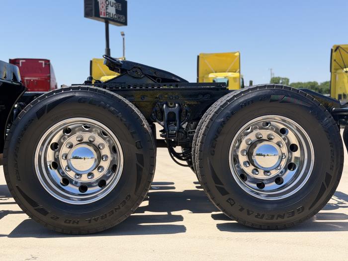 2021 Peterbilt 579-11
