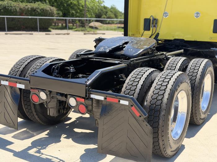 2021 Peterbilt 579-12