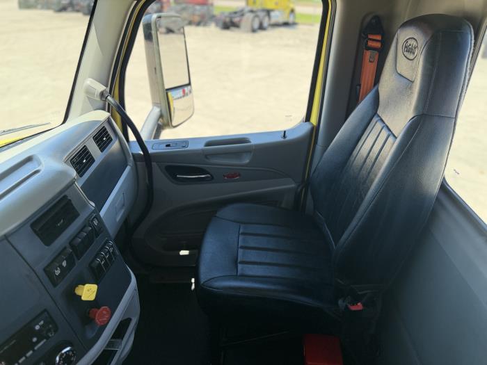 2021 Peterbilt 579-20