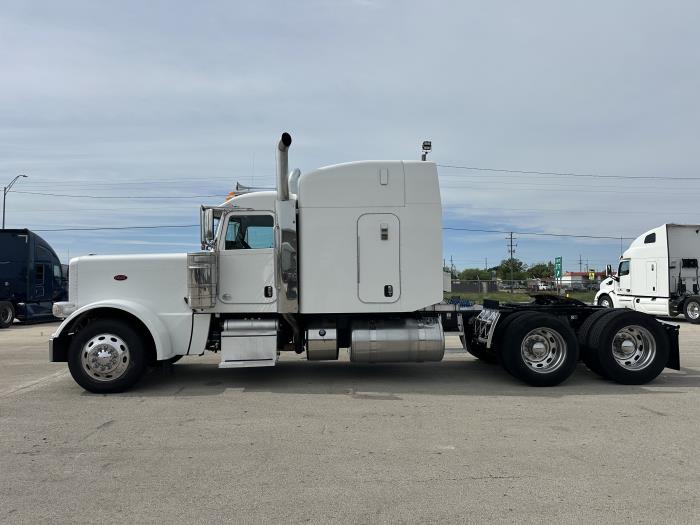 2016 Peterbilt 389-4