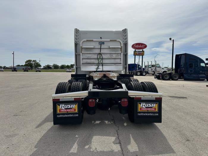 2016 Peterbilt 389-6