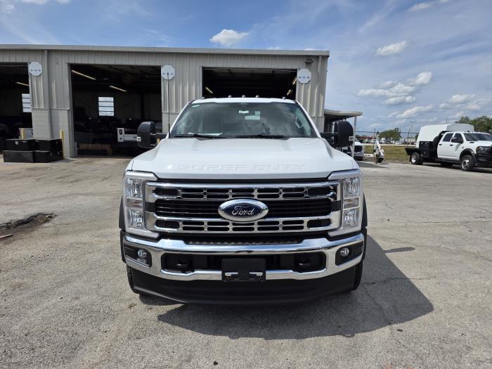 2026 Ford F-550-2