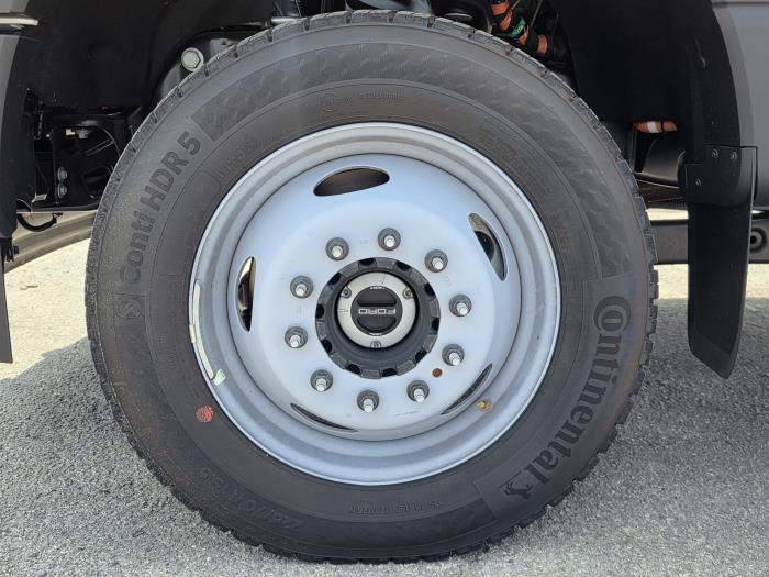 2026 Ford F-550-10