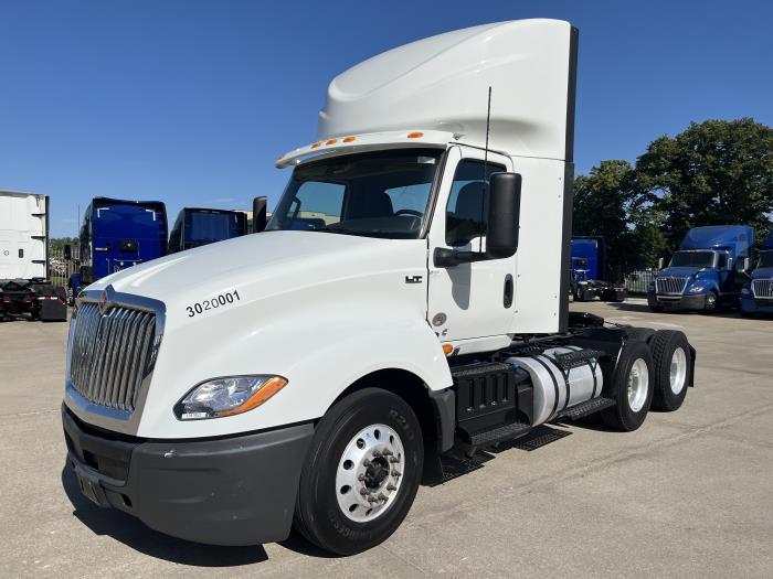 2022 International LT625-0