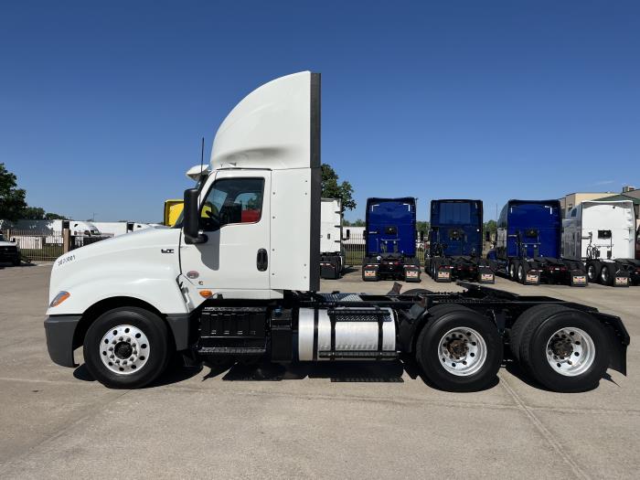 2022 International LT625-1