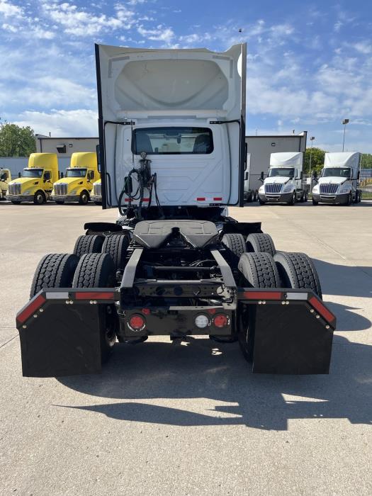 2022 International LT625-3