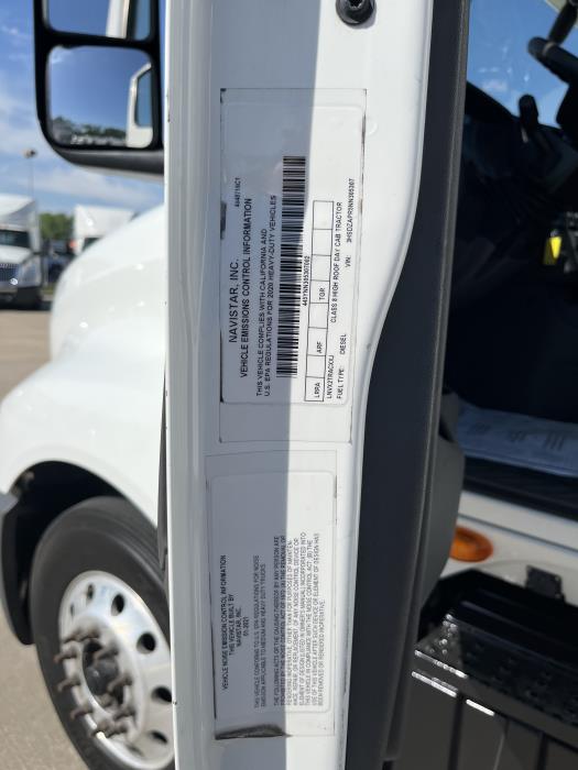 2022 International LT625-10