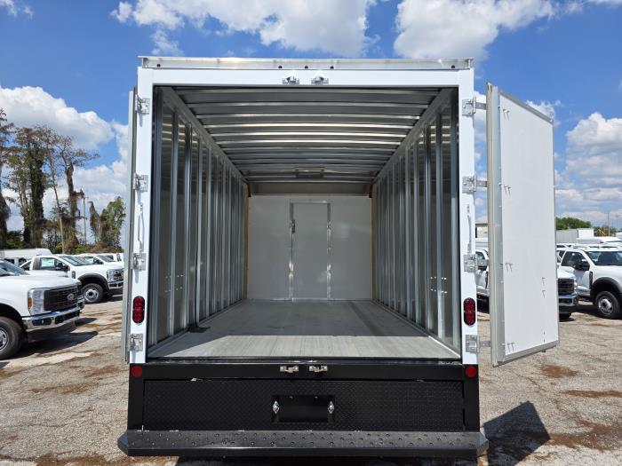 2027 Ford E-450-12