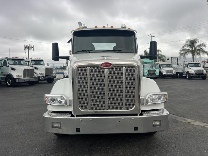 2023 Peterbilt 567-1