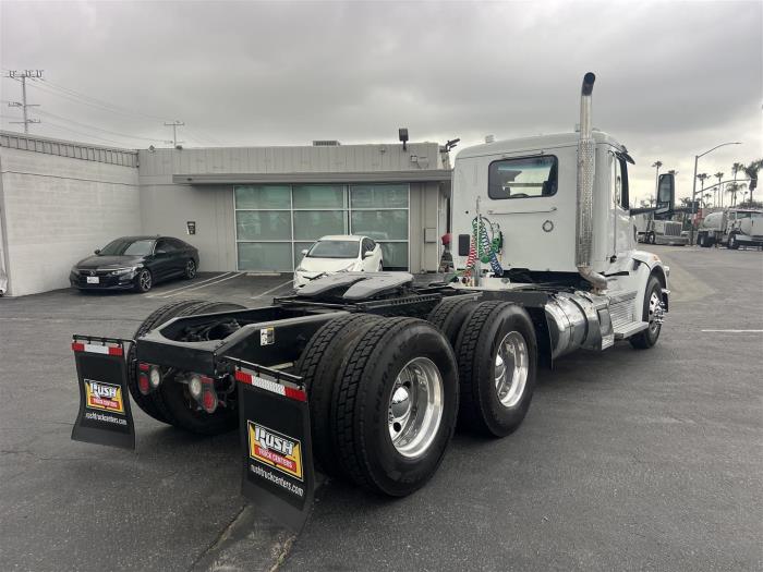 2023 Peterbilt 567-4