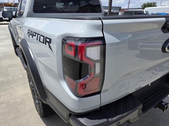 2025 Ford Ranger-12