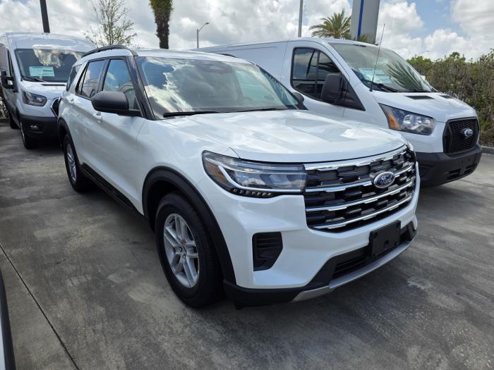 2026 Ford Explorer-3