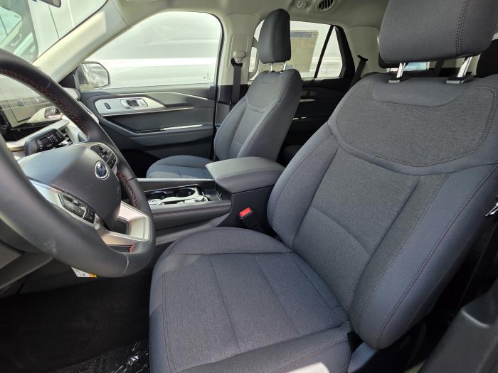 2026 Ford Explorer-20