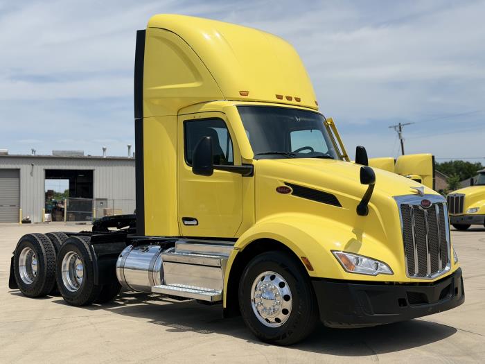 2022 Peterbilt 579-3