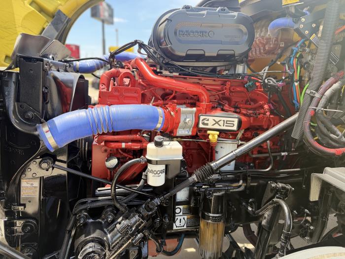 2022 Peterbilt 579-15