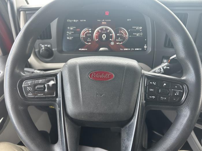 2022 Peterbilt 579-17